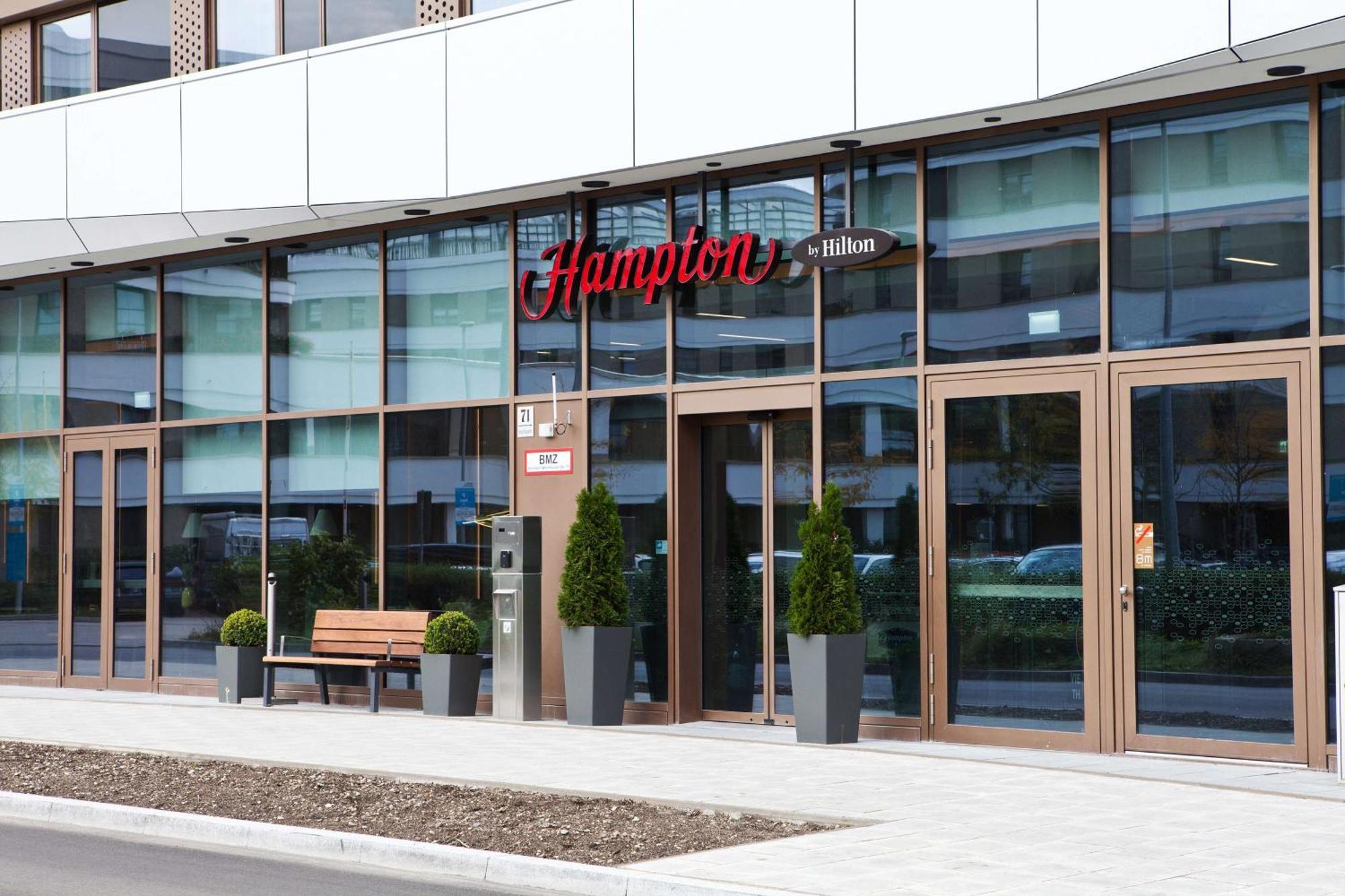 Hampton By Hilton Center East Munich