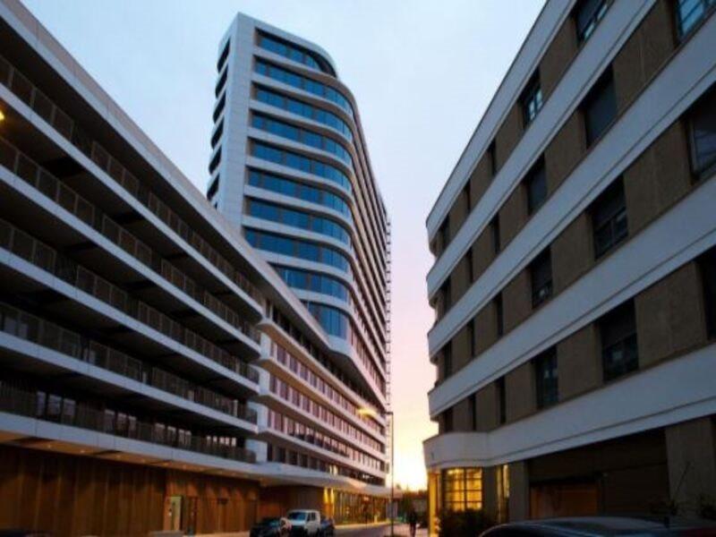 Hampton By Hilton Center East Hotel