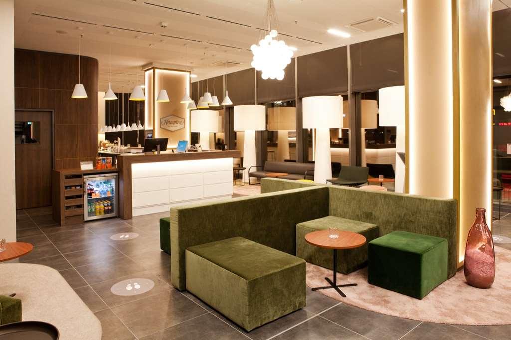 Hampton By Hilton Center East Hotel 3*