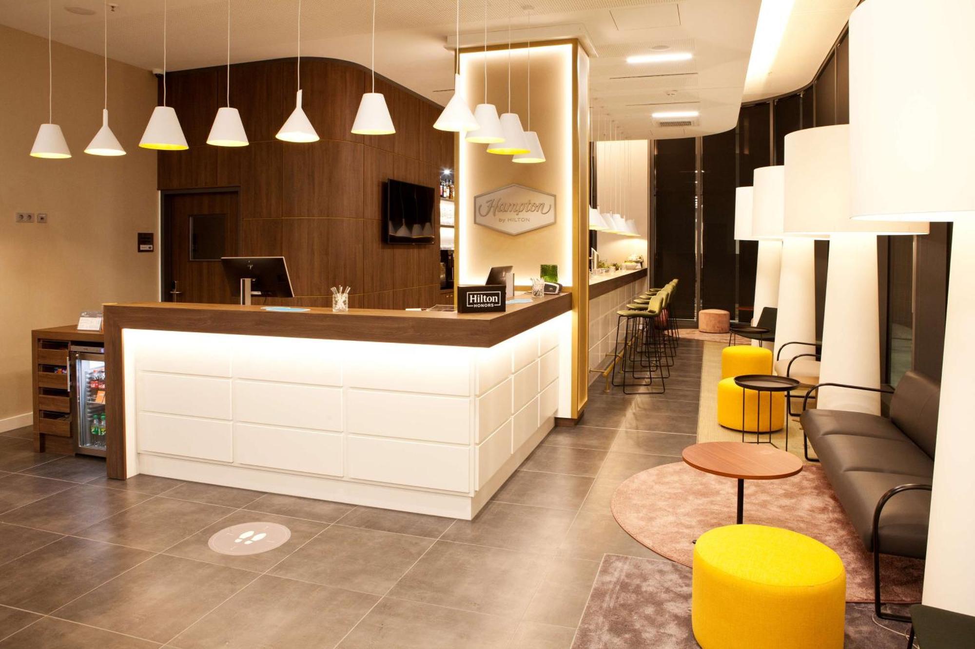 Hotel Hampton By Hilton Center East